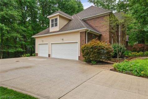 189 Ballantrae Drive Sagamore Hills OH 44067
