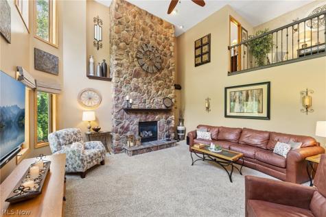 3842 Kippford Circle NW Uniontown OH 44685