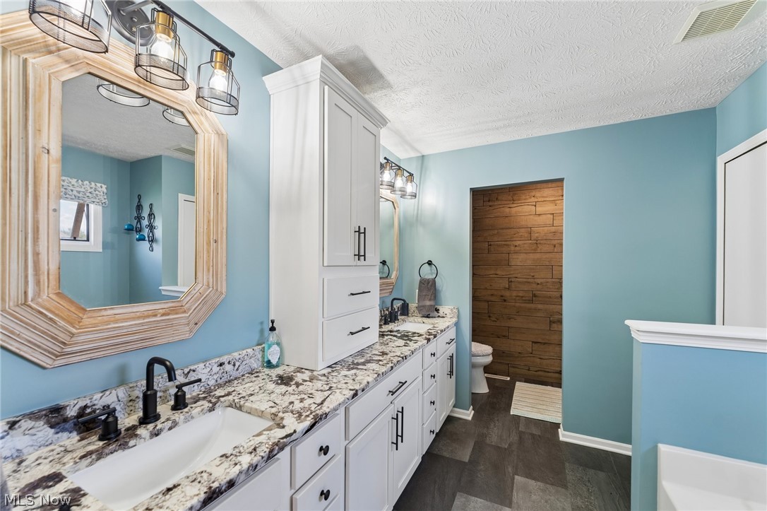 3842 Kippford Circle NW Uniontown OH 44685