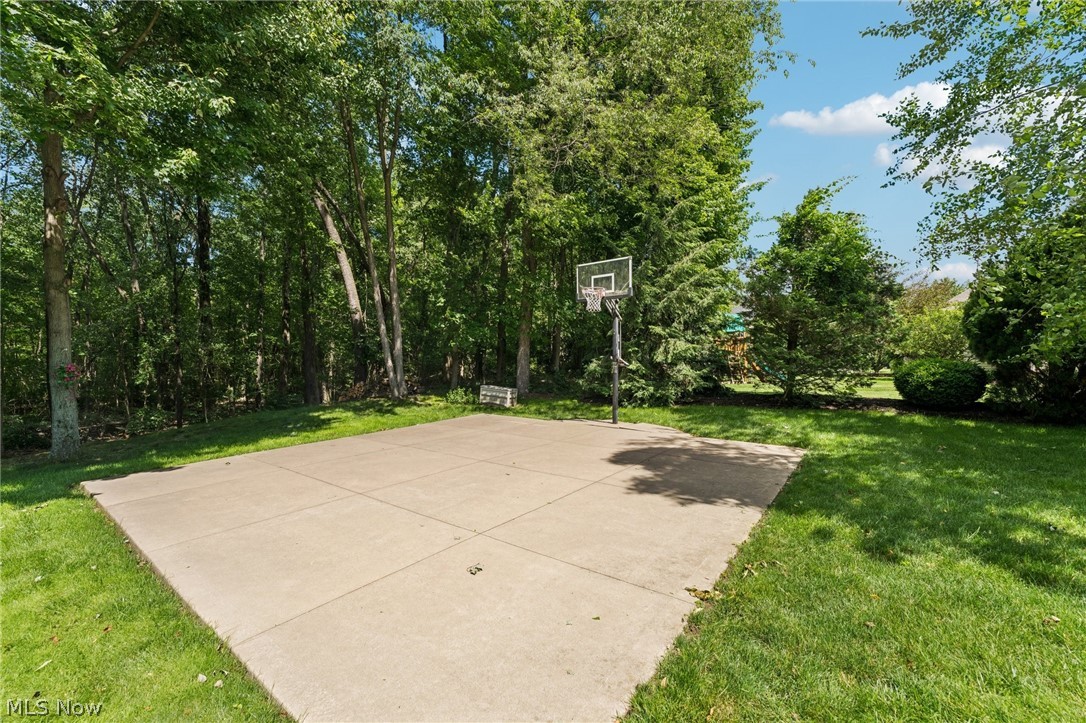 3842 Kippford Circle NW Uniontown OH 44685