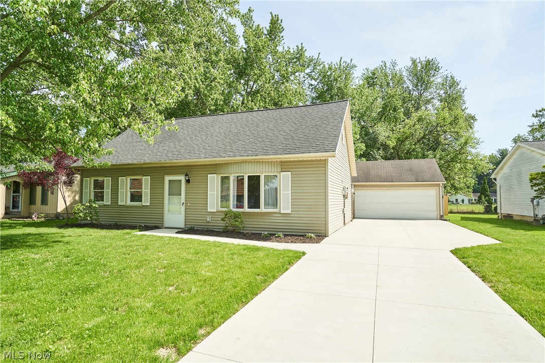 231 College Park Drive Elyria OH 44035