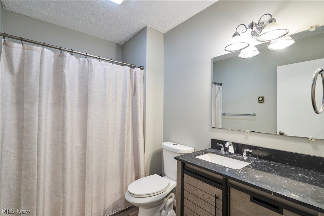 231 College Park Drive Elyria OH 44035