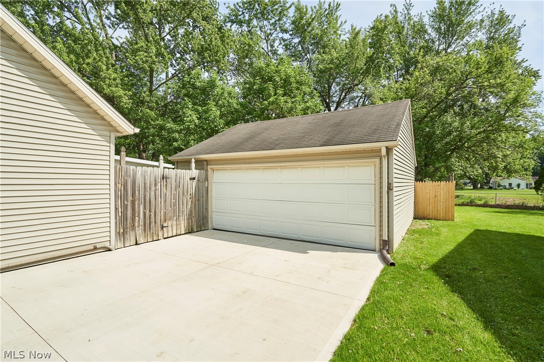 231 College Park Drive Elyria OH 44035