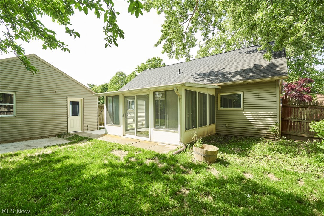 231 College Park Drive Elyria OH 44035