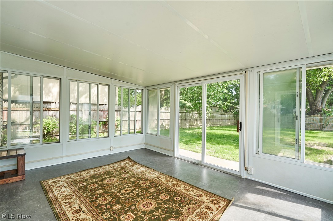 231 College Park Drive Elyria OH 44035