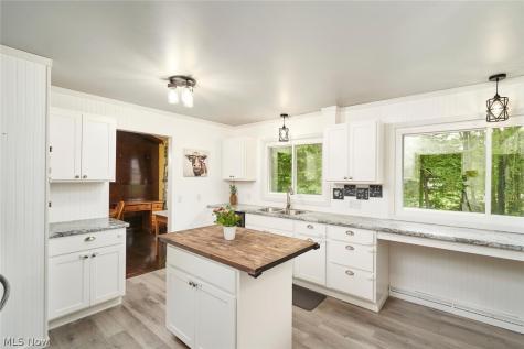 2981 Reservoir Drive Mogadore OH 44260