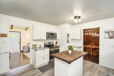 2981 Reservoir Drive Mogadore OH 44260