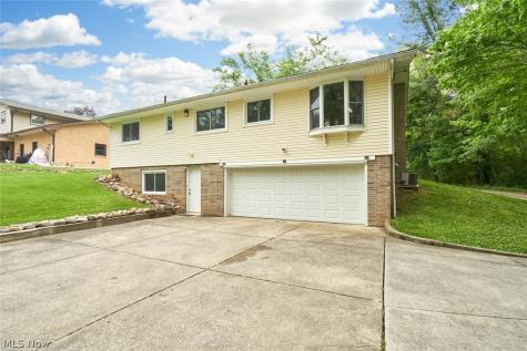 2981 Reservoir Drive Mogadore OH 44260