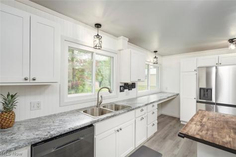 2981 Reservoir Drive Mogadore OH 44260