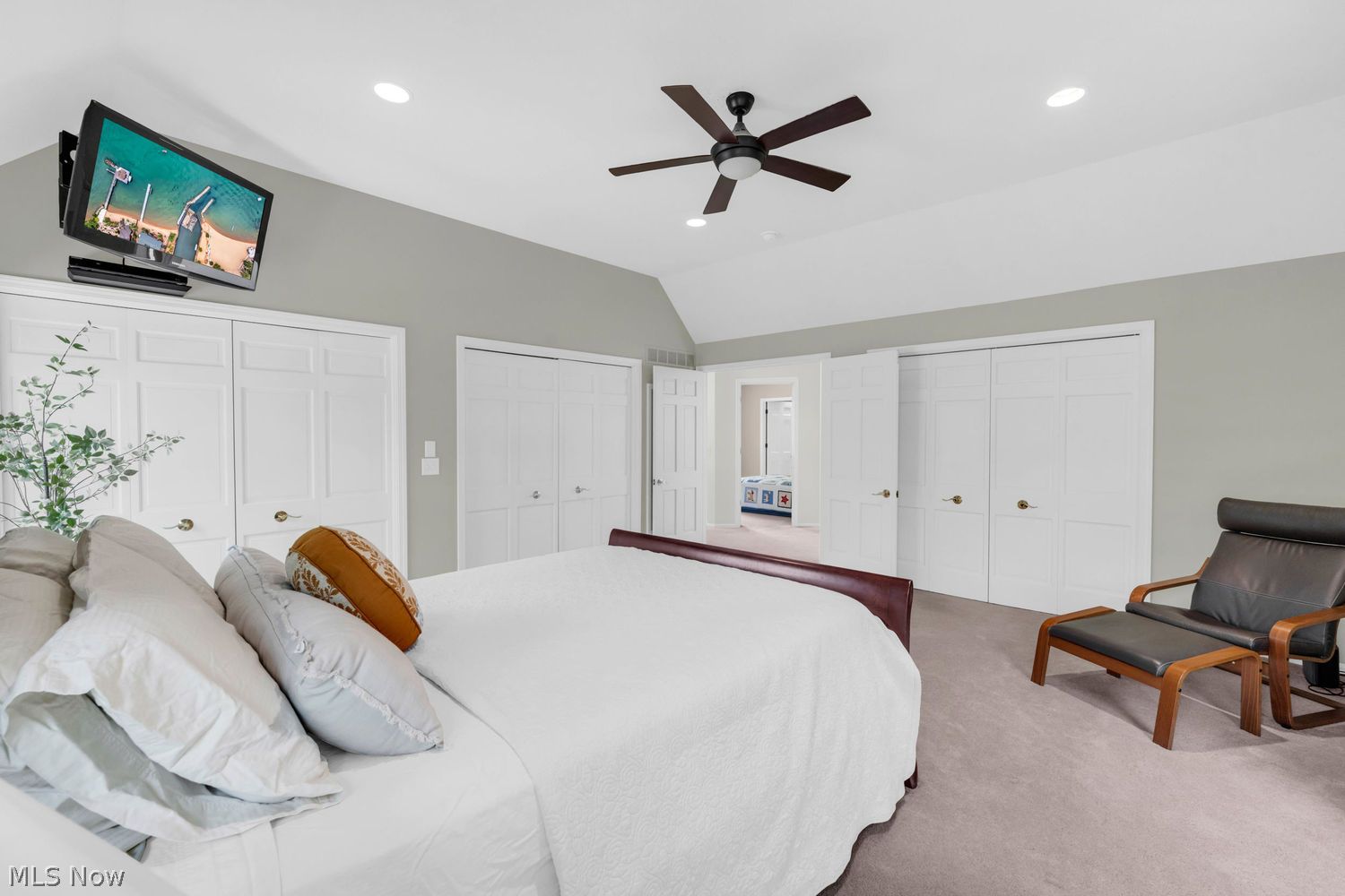 29232 Inverness Drive Bay Village OH 44140
