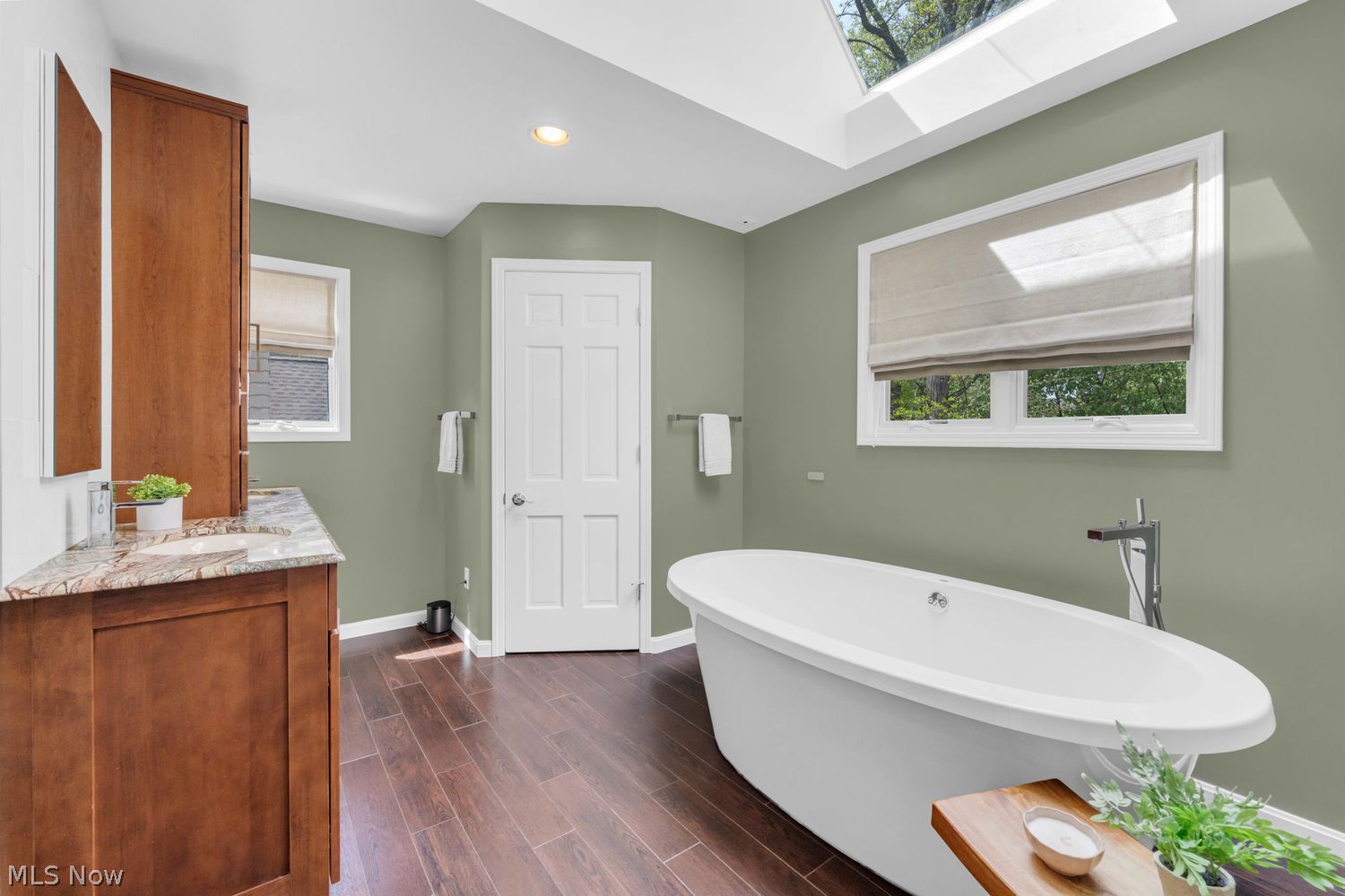 29232 Inverness Drive Bay Village OH 44140