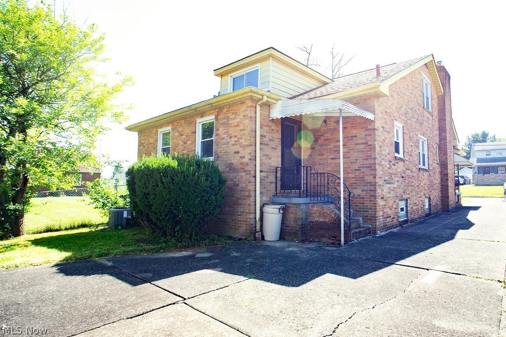 415 N Hartford Avenue Youngstown OH 44509