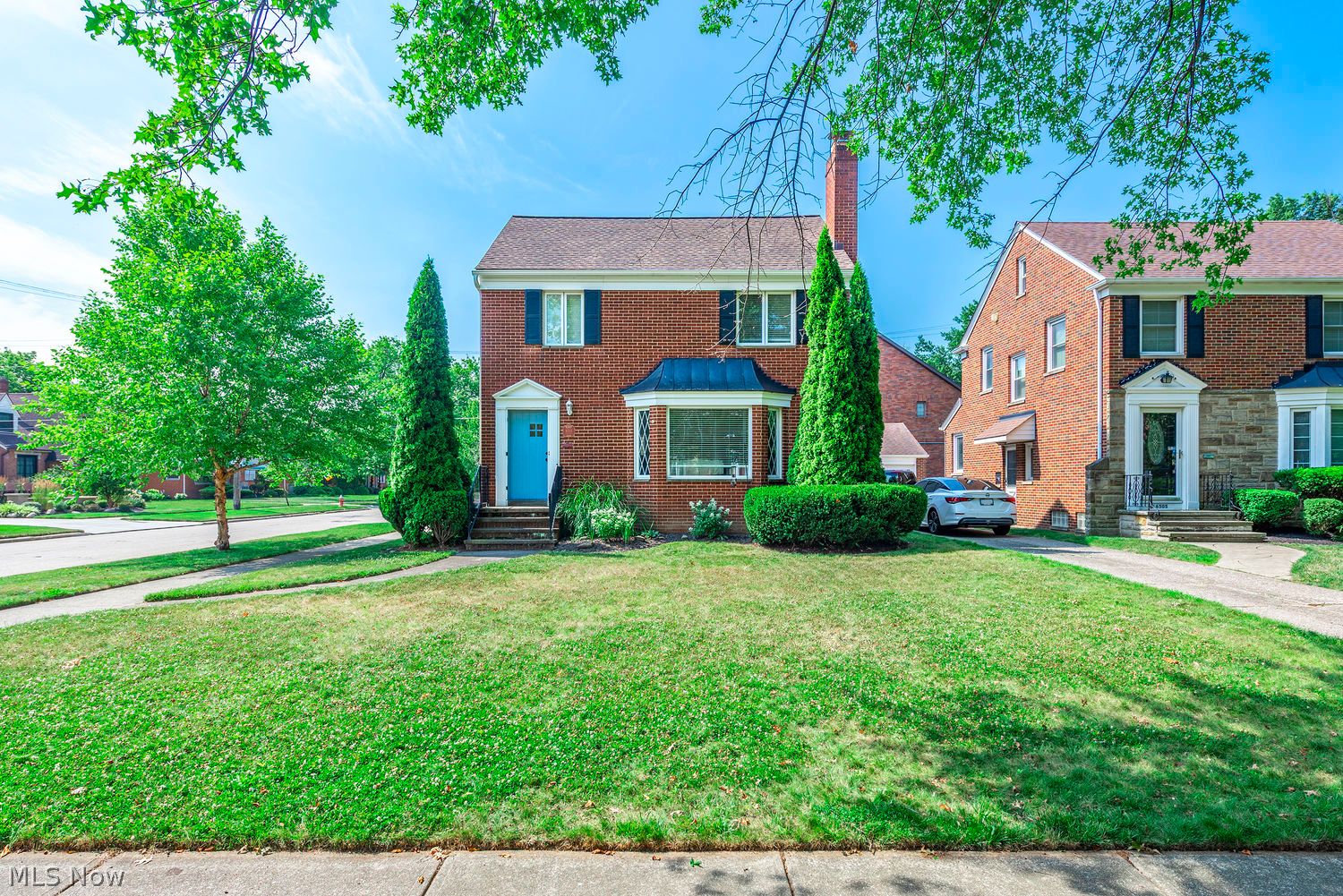 16501 Edgecliff Avenue Cleveland OH 44111