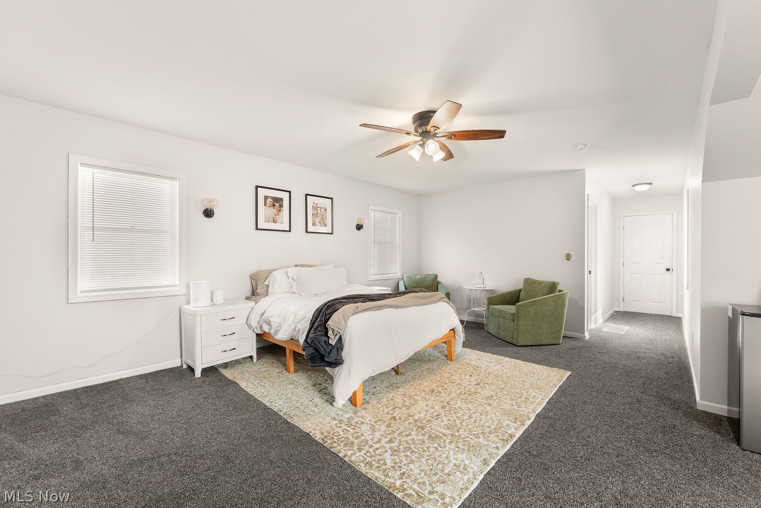 16501 Edgecliff Avenue Cleveland OH 44111