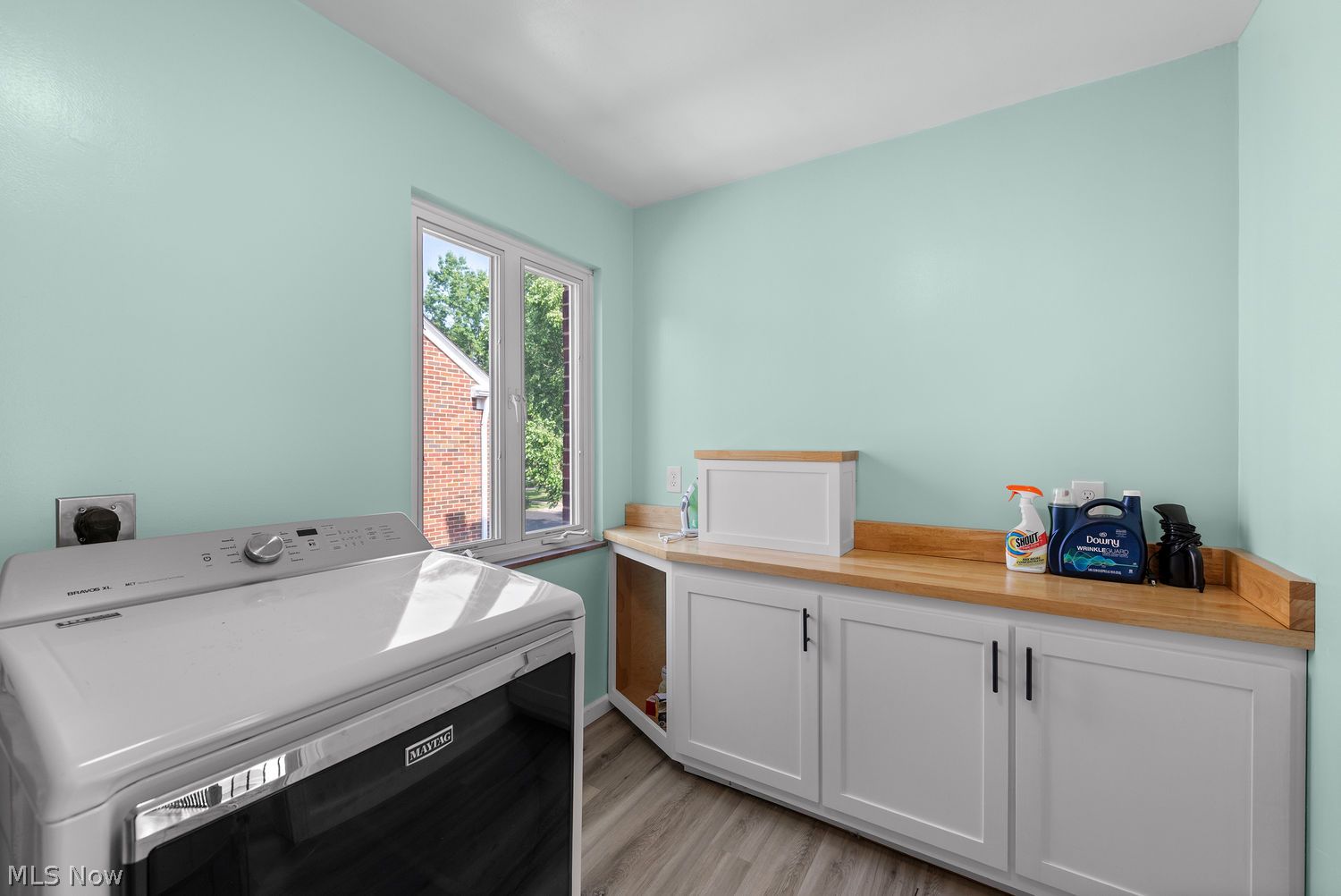 16501 Edgecliff Avenue Cleveland OH 44111