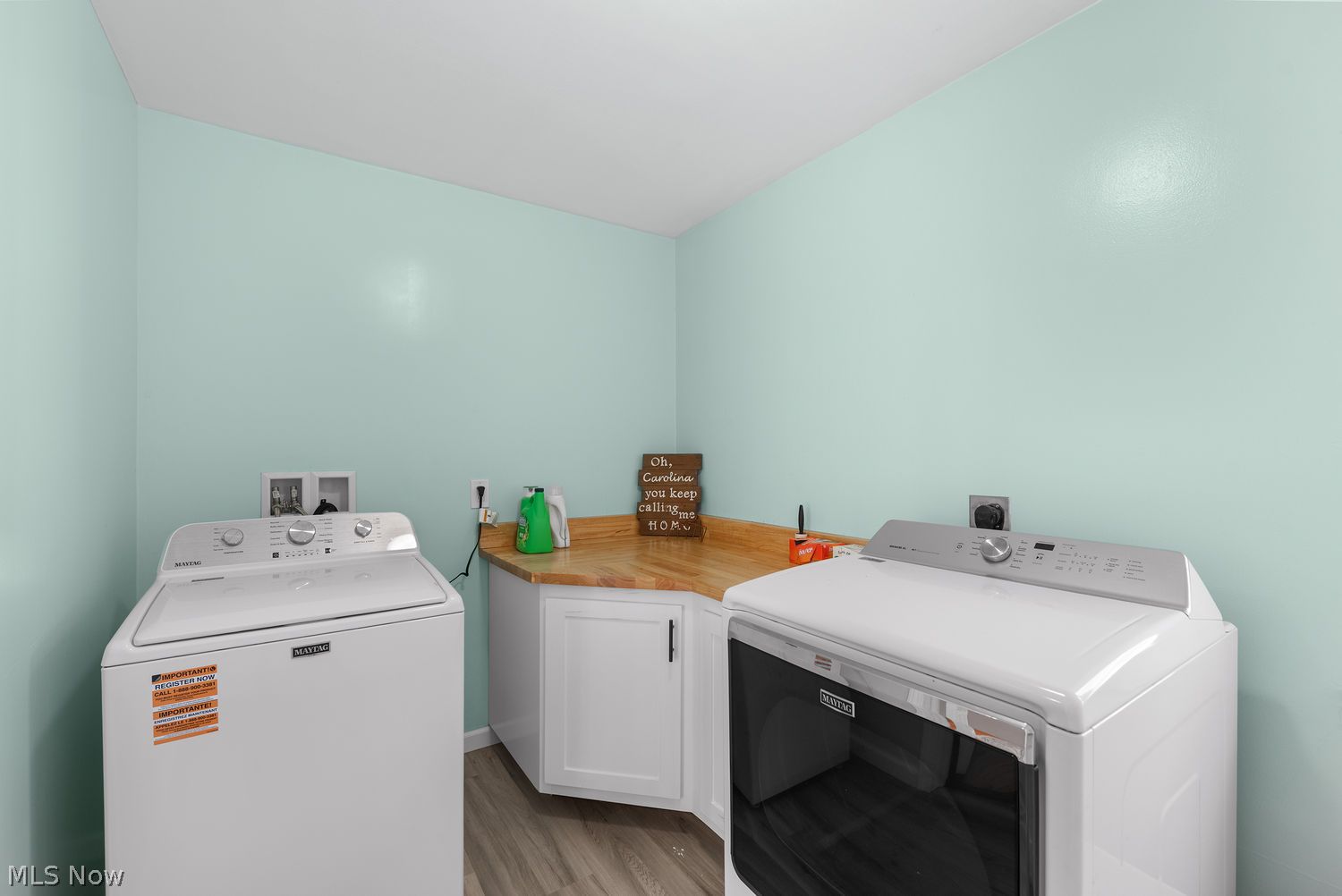 16501 Edgecliff Avenue Cleveland OH 44111