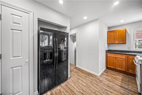 94 E 196th Street Euclid OH 44119