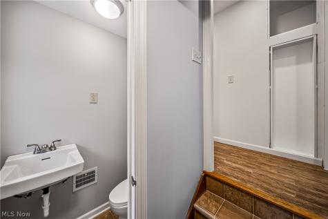 94 E 196th Street Euclid OH 44119