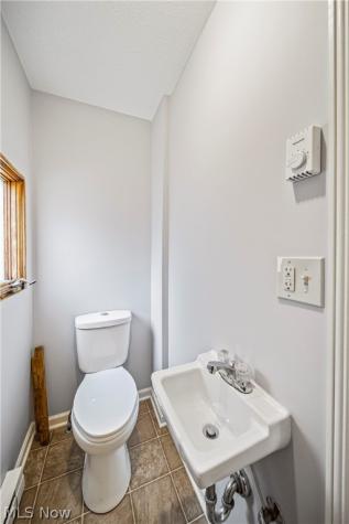 94 E 196th Street Euclid OH 44119