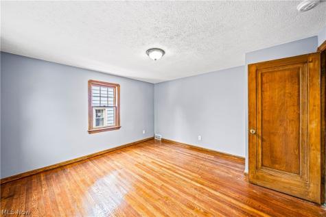 94 E 196th Street Euclid OH 44119