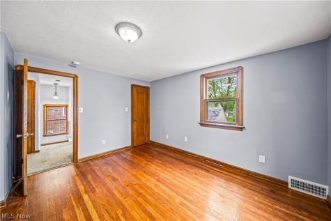 94 E 196th Street Euclid OH 44119