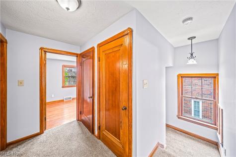 94 E 196th Street Euclid OH 44119