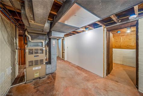 94 E 196th Street Euclid OH 44119