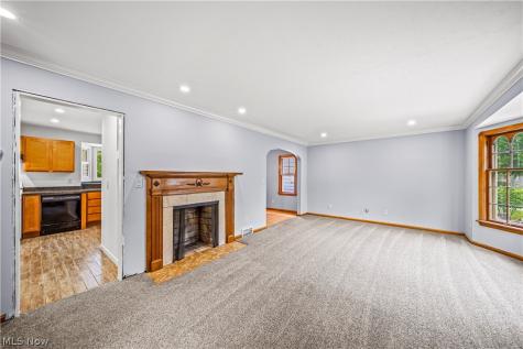 94 E 196th Street Euclid OH 44119