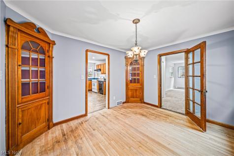 94 E 196th Street Euclid OH 44119