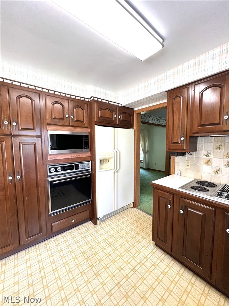 389 W High Street East Palestine OH 44413