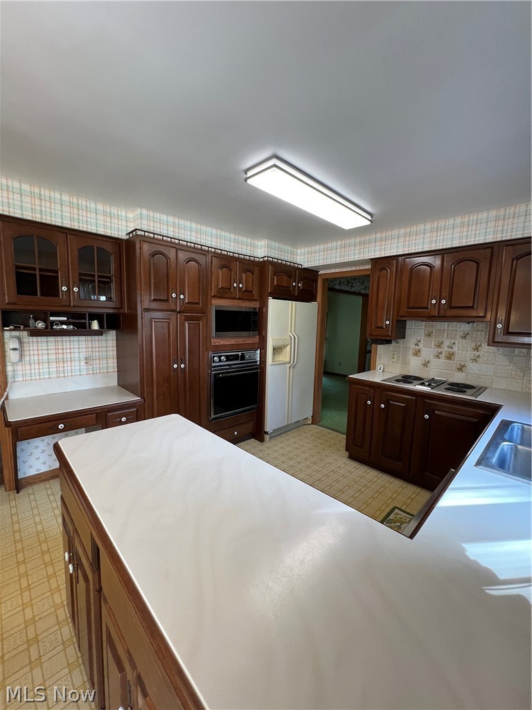 389 W High Street East Palestine OH 44413