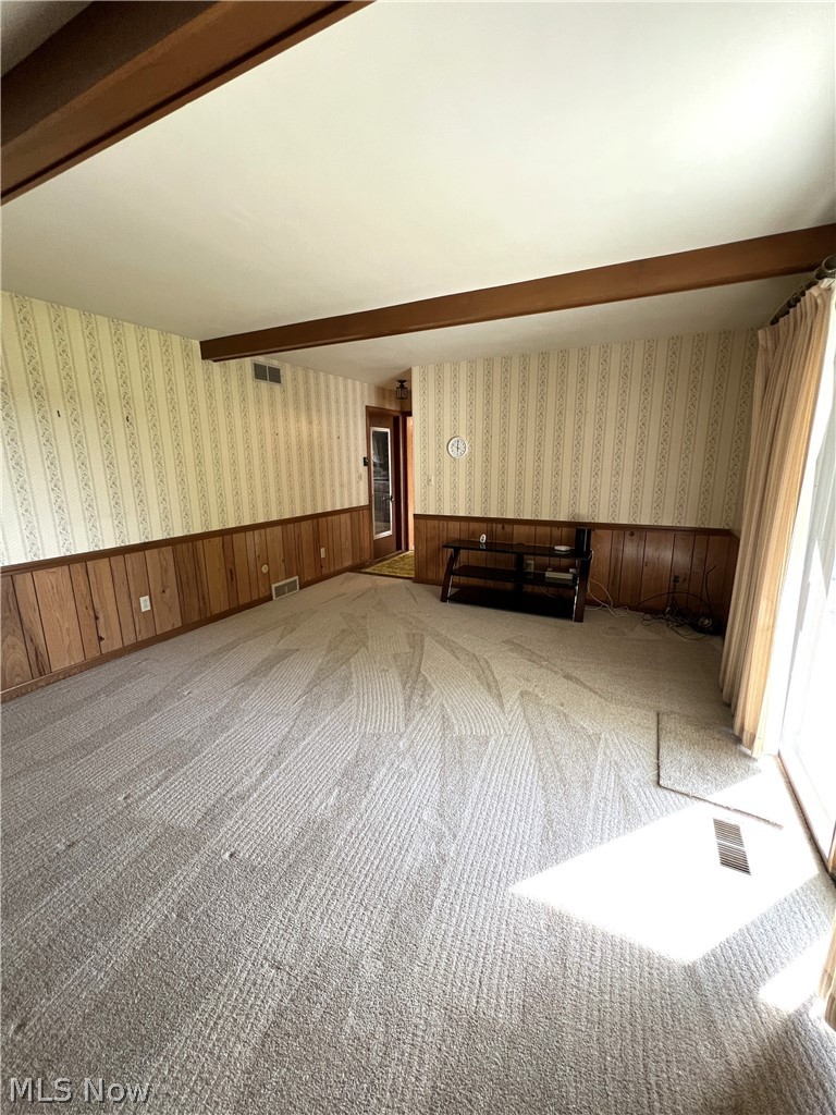 389 W High Street East Palestine OH 44413