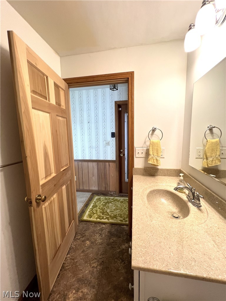 389 W High Street East Palestine OH 44413