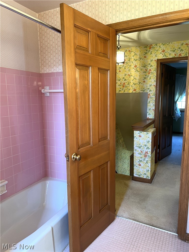 389 W High Street East Palestine OH 44413
