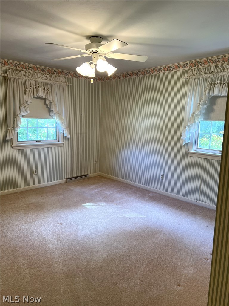 389 W High Street East Palestine OH 44413