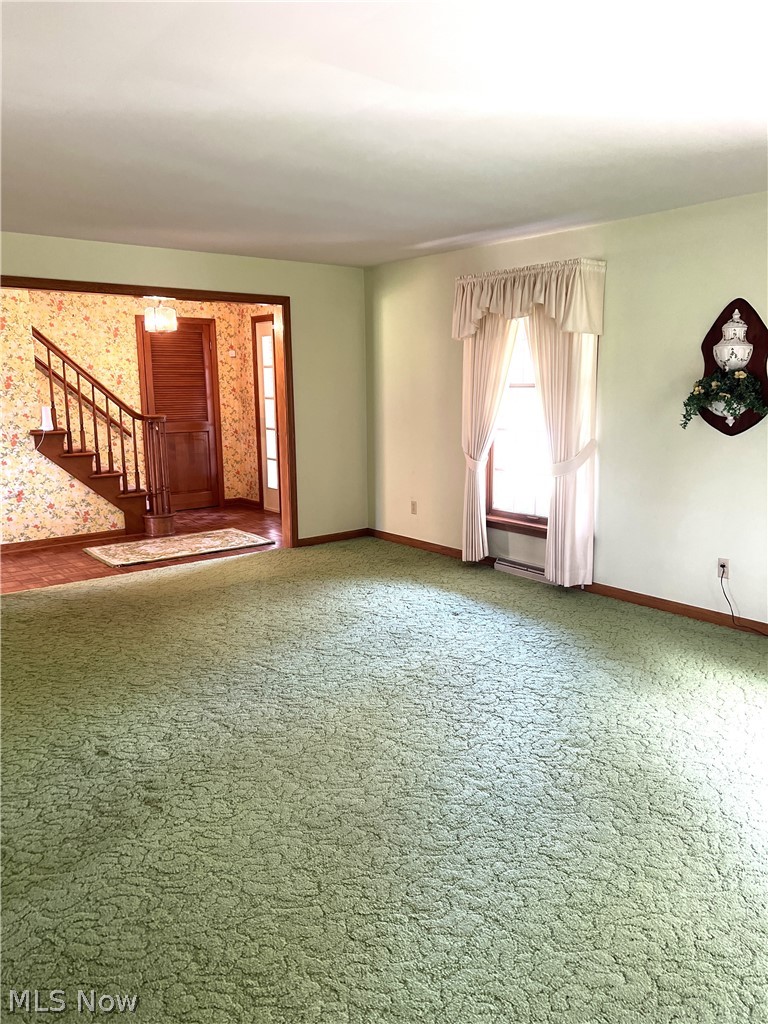 389 W High Street East Palestine OH 44413