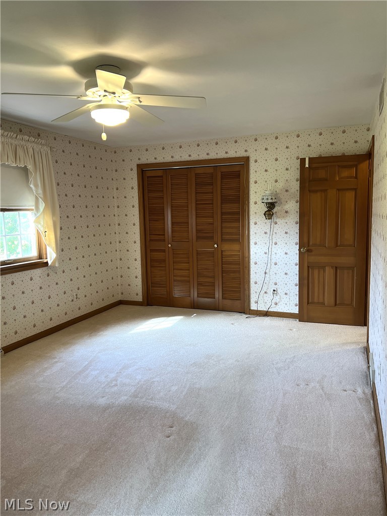 389 W High Street East Palestine OH 44413