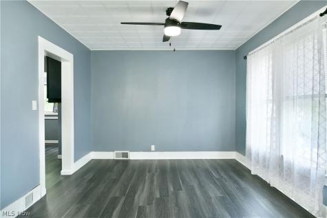 124 Lincoln Avenue Niles OH 44446