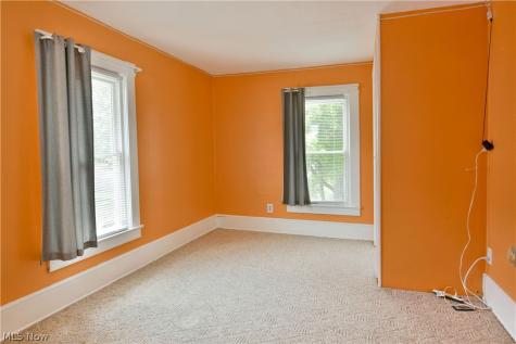 124 Lincoln Avenue Niles OH 44446