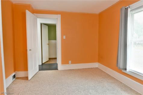124 Lincoln Avenue Niles OH 44446