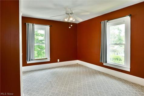 124 Lincoln Avenue Niles OH 44446