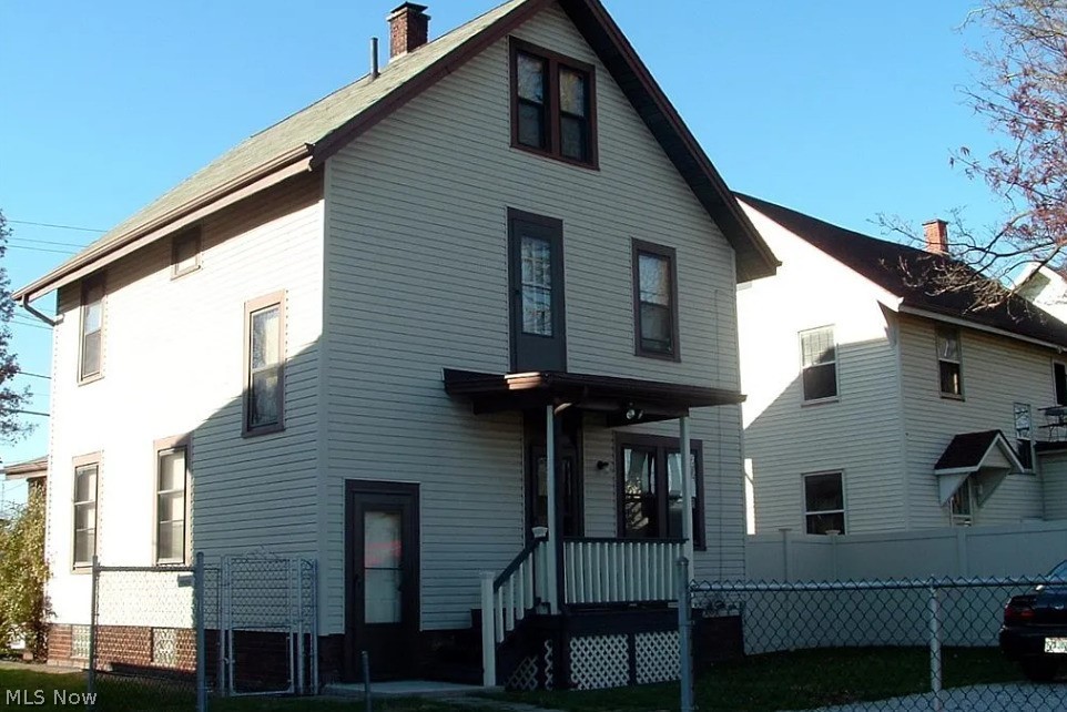 614 Clarendon Avenue NW Canton OH 44708