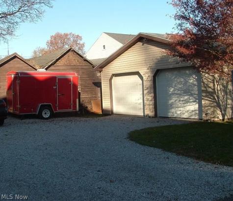 614 Clarendon Avenue NW Canton OH 44708