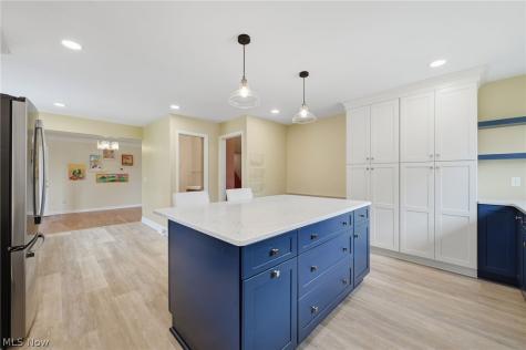 7930 Selwick Drive Parma OH 44129