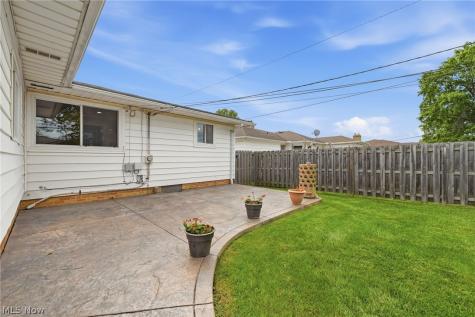 7930 Selwick Drive Parma OH 44129