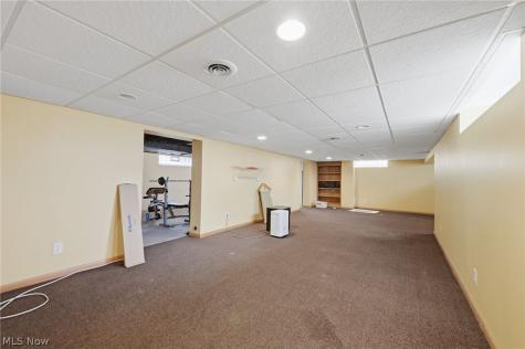 7930 Selwick Drive Parma OH 44129