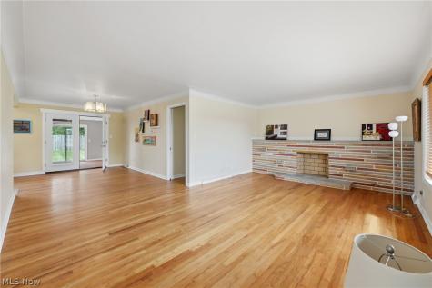 7930 Selwick Drive Parma OH 44129