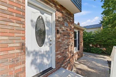 738 Anthony Street Richmond Heights OH 44143