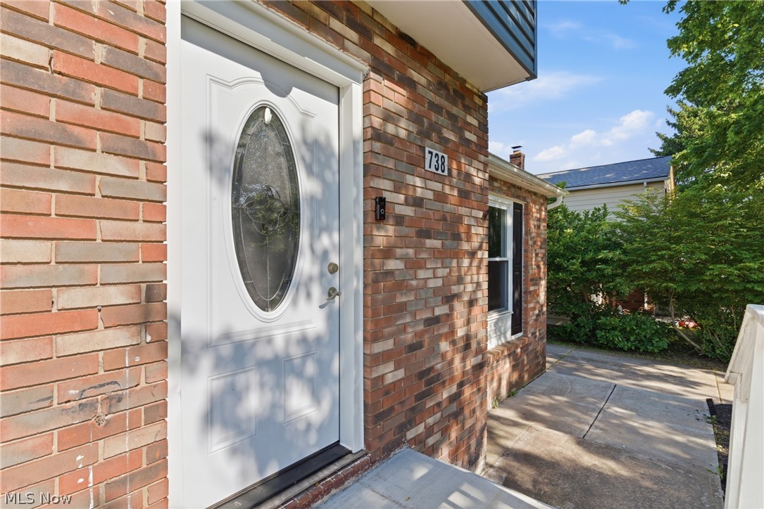 738 Anthony Street Richmond Heights OH 44143