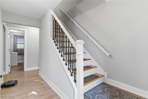 738 Anthony Street Richmond Heights OH 44143